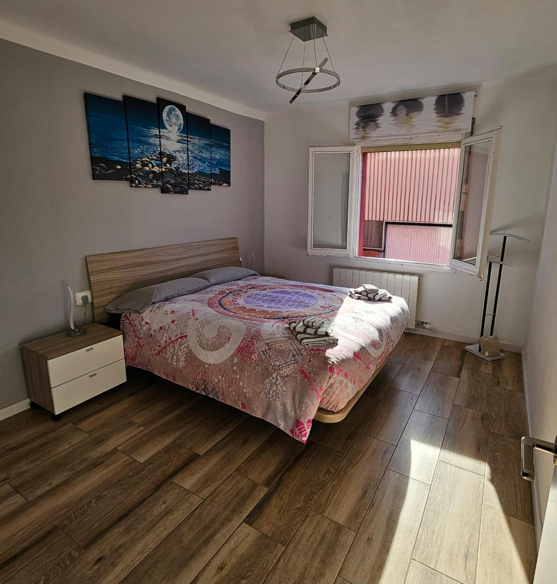 פיגוארז Apartamento Nuria מראה חיצוני תמונה